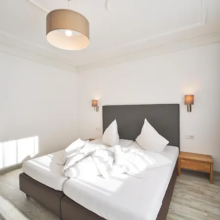 Gamshag Hotel